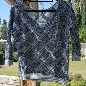 Aeropostle Diamond Print 3/4 Sleeve Sweater